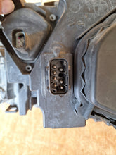 Laden Sie das Bild in den Galerie-Viewer, Frontscheinwerfer BMW X3 E83 3418403 Xenon Links Scheinwerfer Headlight SCH1367405418yq