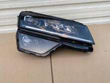 Laden Sie das Bild in den Galerie-Viewer, Frontscheinwerfer Skoda Karoq 57B941016D Full LED Rechts Scheinwerfer Headlight SCH3937844055us