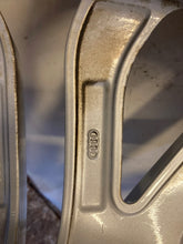 Load image into Gallery viewer, 1x Alufelge 19 Zoll 7.5" 5x112 33ET 4G0601025P Audi Rim Wheel FEL5045147040so