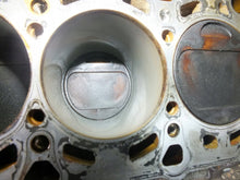 Laden Sie das Bild in den Galerie-Viewer, Motorblock Audi VW A8 BFM 4.2 335PS 246kW Benzin Unkomplett