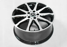 Laden Sie das Bild in den Galerie-Viewer, 4x Alufelge 18 Zoll 8.0&quot; 5x112 67ET Glanz Silber A2514011102 Mercedes-Benz W251