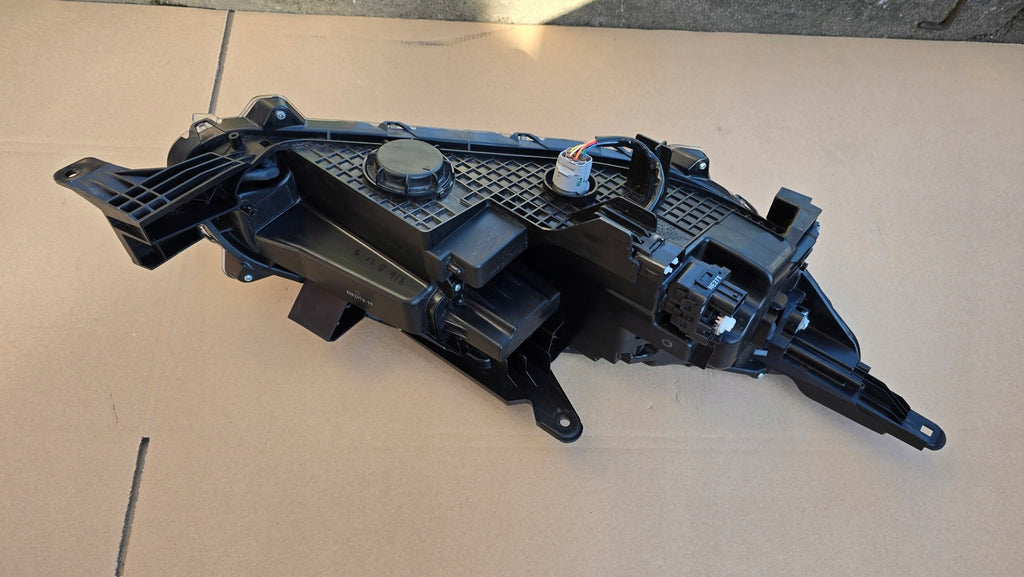 Frontscheinwerfer Mitsubishi L200 8301D381 Full LED Links Scheinwerfer Headlight