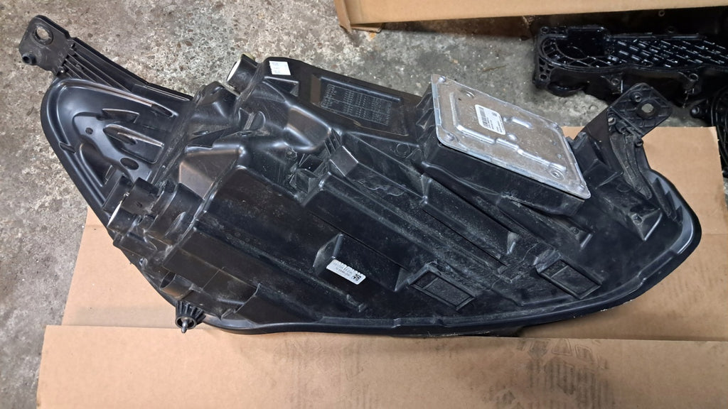 Frontscheinwerfer Ford Focus MX7B-13E015-EB Links Scheinwerfer Headlight SCH1306579495wv