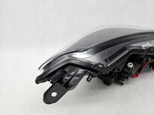 Load image into Gallery viewer, Frontscheinwerfer Toyota Yaris SPP11883 Links Scheinwerfer Headlight