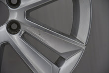 Load image into Gallery viewer, 1x Alufelge 17 Zoll 7.0" 5x108 40 5ET Glanz Silber 31471309 Volvo Rim Wheel FEL8785066729vt