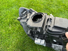 Laden Sie das Bild in den Galerie-Viewer, Frontscheinwerfer BMW X1 E84 7290239-07 Xenon Links Scheinwerfer Headlight SCH6210107692at