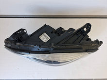Laden Sie das Bild in den Galerie-Viewer, Frontscheinwerfer Mercedes-Benz W246 A2468201561 LED Links Headlight SCH3499866774gz