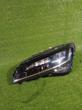Laden Sie das Bild in den Galerie-Viewer, Frontscheinwerfer Skoda Superb III 3V1941015E Links Scheinwerfer Headlight SCH1995191279zl