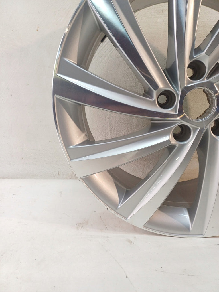 1x Alufelge 18 Zoll 7.5" 5x112 48ET Glanz Silber 5E3601025H Skoda Octavia Iv FEL9100667775ic