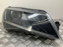 Load image into Gallery viewer, Frontscheinwerfer Skoda Superb 3V2941016A Rechts Scheinwerfer Headlight SCH8860794598si