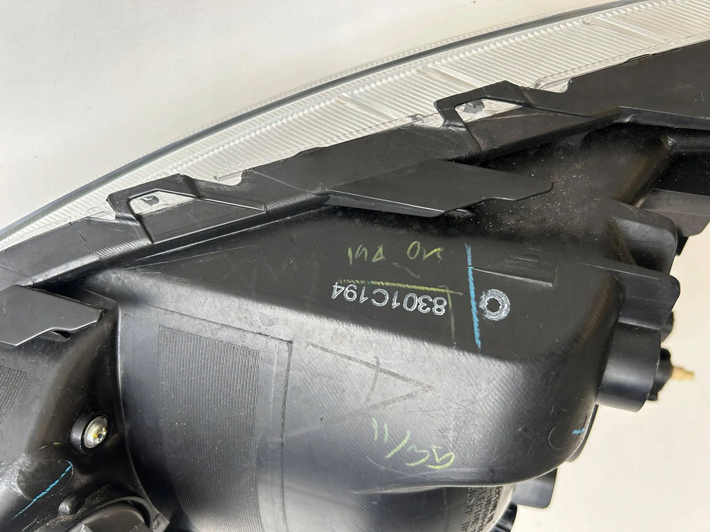 Frontscheinwerfer Mitsubishi Space Star 8301C194 Rechts Scheinwerfer Headlight