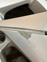 Load image into Gallery viewer, 1x Alufelge 17 Zoll 6.5" 5x112 46ET Glanz Silber 5H0601025B VW Golf Viii FEL8039342189fz