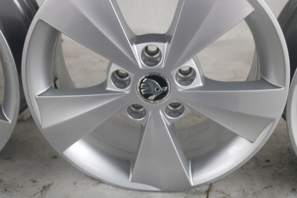 1x Alufelge 16 Zoll 6.5" 5x112 5E0601025C Skoda Octavia Iii Rim Wheel FEL1872965525sx