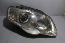 Laden Sie das Bild in den Galerie-Viewer, Frontscheinwerfer VW Passat Rechts Scheinwerfer Headlight