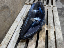 Laden Sie das Bild in den Galerie-Viewer, Frontscheinwerfer Ford Kuga III LV4B13E016-AS Full LED Rechts Headlight SCH2955115633mq