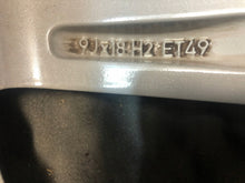 Laden Sie das Bild in den Galerie-Viewer, 1x Alufelge 18 Zoll 9.0&quot; 5x112 49ET Glanz Silber A2134011900 Mercedes-Benz Amg