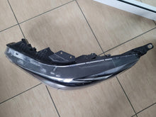 Laden Sie das Bild in den Galerie-Viewer, Frontscheinwerfer Hyundai Elantra 92101-AA LED Links Scheinwerfer Headlight SCH5864419277fd