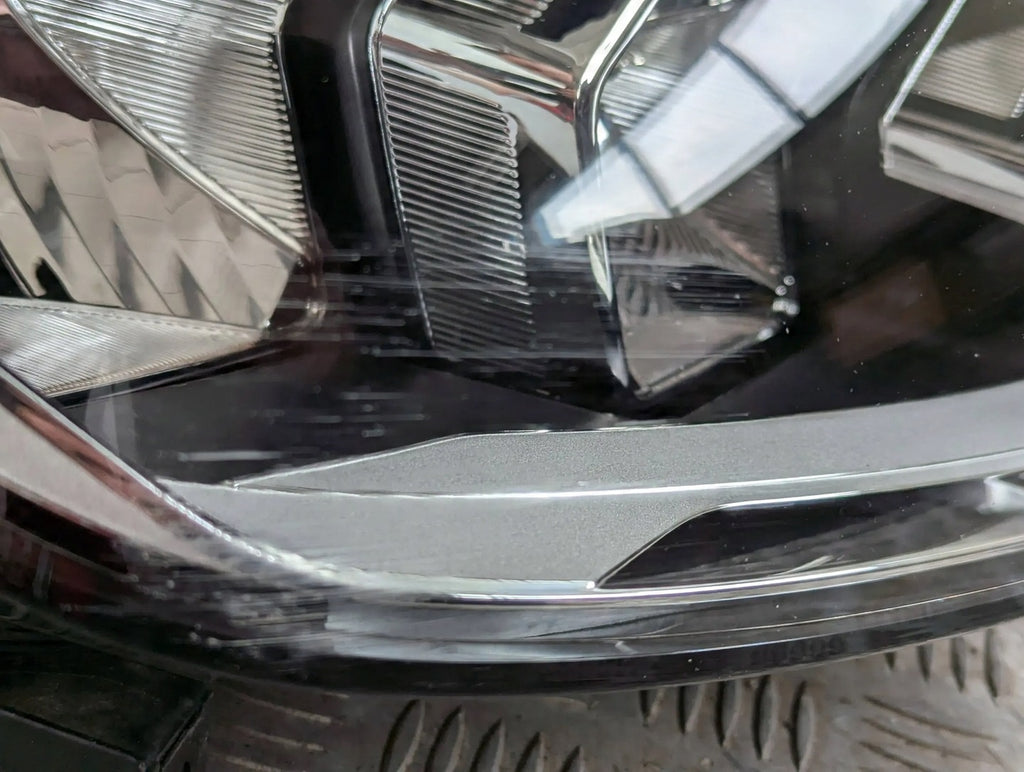 Frontscheinwerfer Audi A1 82A941004 Rechts Scheinwerfer Headlight