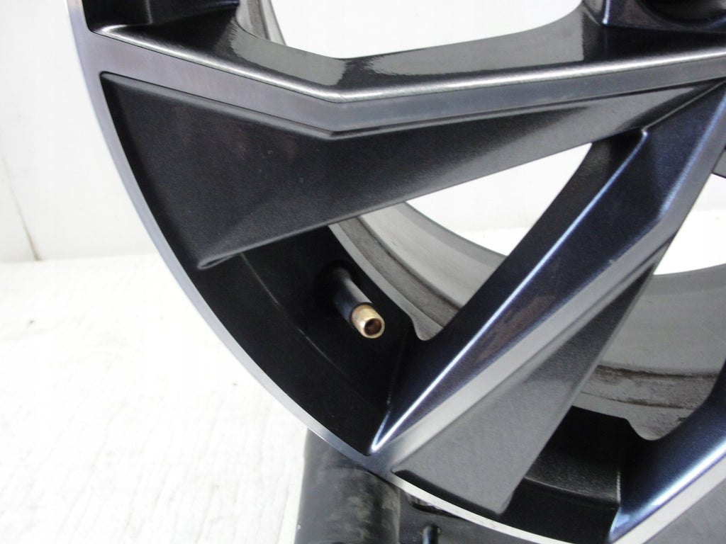 1x Alufelge 16 Zoll 7.0" 5x100 46ET Glanz Schwarz 6V0601025D Skoda Fabia Iii