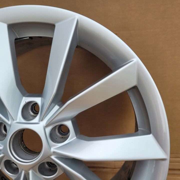 1x Alufelge 17 Zoll 7.0" 5x112 5L0601025K Skoda Yeti Rim Wheel FEL8759873990ks
