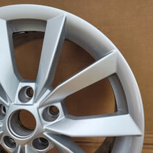 Laden Sie das Bild in den Galerie-Viewer, 1x Alufelge 17 Zoll 7.0" 5x112 5L0601025K Skoda Yeti Rim Wheel FEL8759873990ks