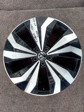 Laden Sie das Bild in den Galerie-Viewer, 1x Alufelge 17 Zoll 5x100 2GM601025M VW T-Cross Rim Wheel FEL3880034994hi