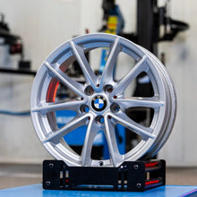 Load image into Gallery viewer, 4x Alufelge 17 Zoll 7.5" 5x112 27ET Glanz Silber 6868217 BMW G32 Rim Wheel FEL9091035895ov