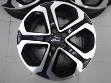 Load image into Gallery viewer, 1x Alufelge 17 Zoll 7.0&quot; 5x114.3 55ET T7A17070B Honda Hr-V Hrv Rim Wheel