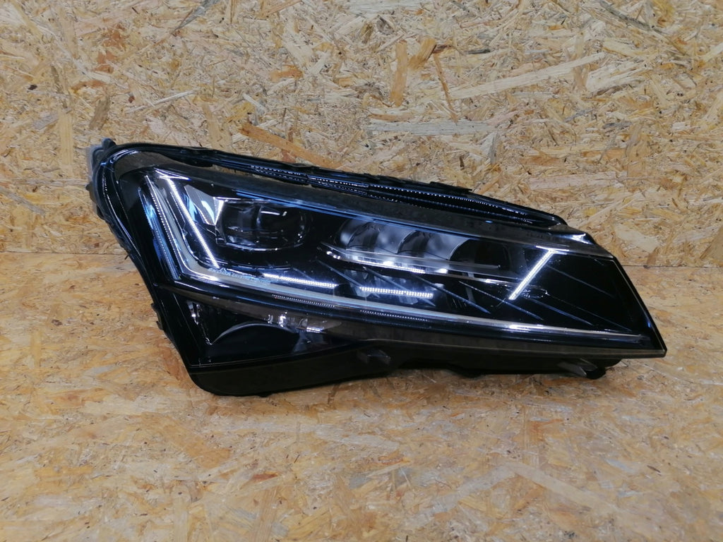 Frontscheinwerfer Skoda Superb III 3V1941016D Rechts Scheinwerfer Headlight SCH1216741080hn