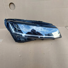 Laden Sie das Bild in den Galerie-Viewer, Frontscheinwerfer Skoda Superb III 3V1941016D LED Rechts Scheinwerfer Headlight