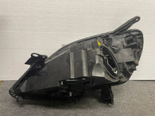 Laden Sie das Bild in den Galerie-Viewer, Frontscheinwerfer Opel Zafira B A 0301214282 13252471 Bi-Xenon Rechts Headlight