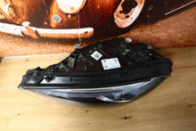 Laden Sie das Bild in den Galerie-Viewer, Frontscheinwerfer Mercedes-Benz W177 A1779065704 Links Scheinwerfer Headlight SCH6615521186lh