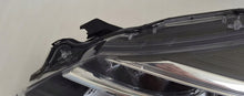 Laden Sie das Bild in den Galerie-Viewer, Frontscheinwerfer Toyota Yaris LED Links Scheinwerfer Headlight SCH9136068248sc
