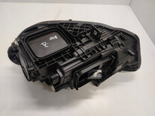Laden Sie das Bild in den Galerie-Viewer, Frontscheinwerfer Mercedes-Benz W177 A1779063705 A1779064803 Full LED Ein Satz SCH9605002636rt