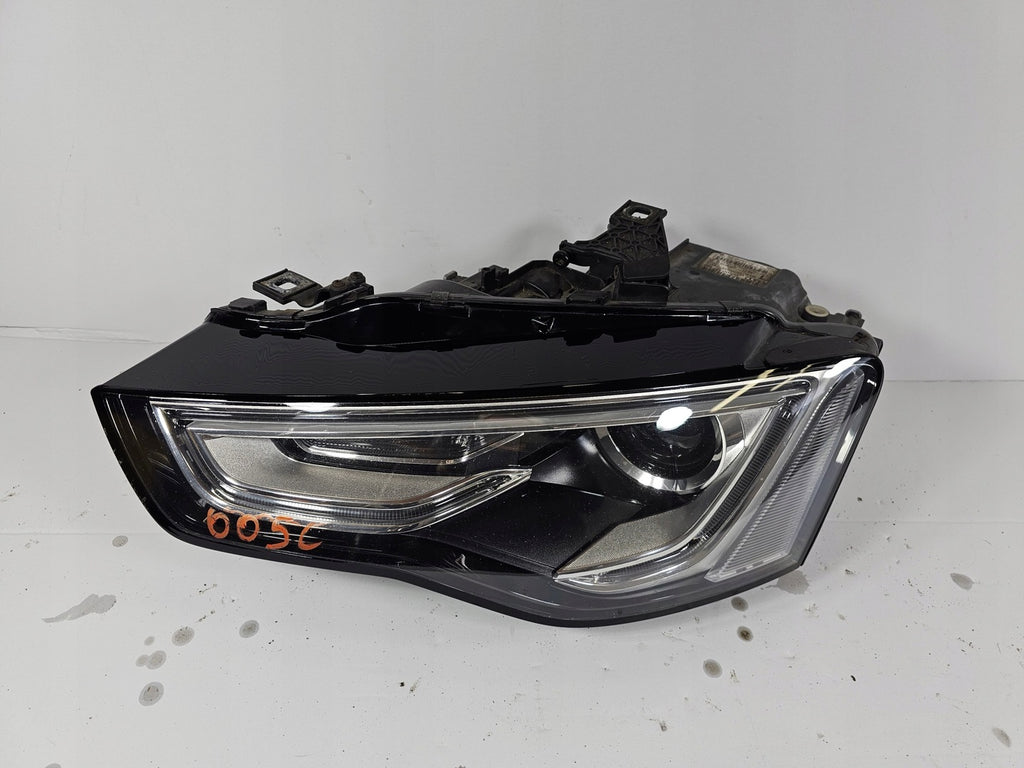 Frontscheinwerfer Audi A5 8T0941005C Ein Stück (Rechts oder Links) Headlight