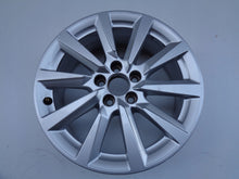 Laden Sie das Bild in den Galerie-Viewer, 1x Alufelge 16 Zoll 6.5&quot; 5x100 40ET 82A601025C Audi Rim Wheel