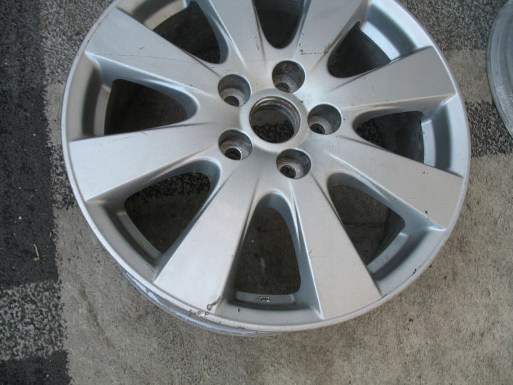 1x Alufelge 17 Zoll 7.0" 5x114.3 45ET Glanz Silber 42811YY210 Toyota I Rim Wheel FEL2497095711zy