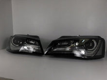 Load image into Gallery viewer, Frontscheinwerfer Audi A8 4H0941029AB 4H0941030AB Xenon Rechts oder Links