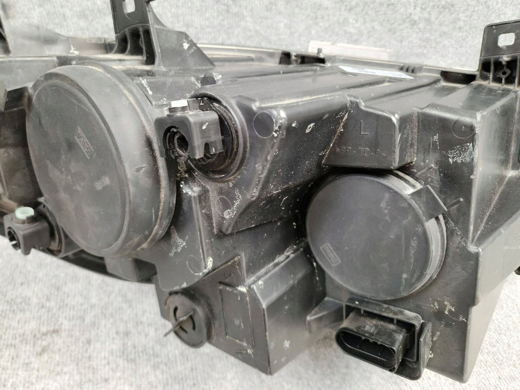 Frontscheinwerfer Mercedes-Benz Sprinter A9109060000 Links Headlight SCH7740738042ia