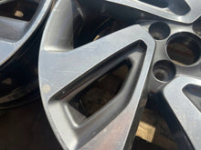 Laden Sie das Bild in den Galerie-Viewer, 1x Alufelge 17 Zoll Rot 529101W850 Kia Rio Rim Wheel FEL2074797717qj