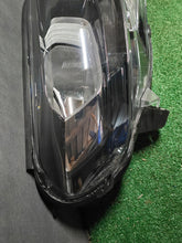 Laden Sie das Bild in den Galerie-Viewer, Frontscheinwerfer Citroën Jumpy 9808567780 Ein Satz Scheinwerfer Headlight