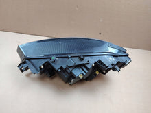 Laden Sie das Bild in den Galerie-Viewer, Frontscheinwerfer VW Id.4 11B941006A Rechts Scheinwerfer Headlight SCH2682155041fl