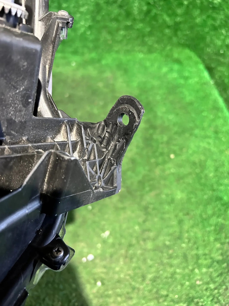 Frontscheinwerfer Toyota Yaris 81150-02 Rechts Scheinwerfer Headlight SCH3107459531si