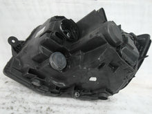 Laden Sie das Bild in den Galerie-Viewer, Frontscheinwerfer VW Transporter 7E1941006E Rechts Scheinwerfer Headlight