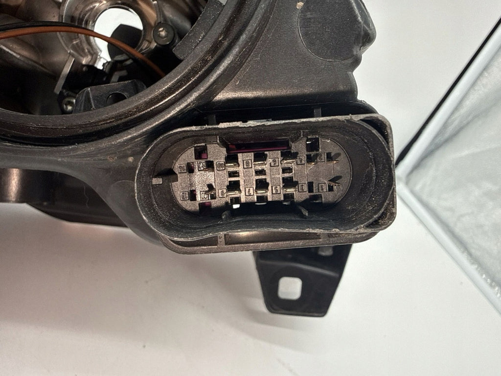Frontscheinwerfer Mercedes-Benz Viano W639 Vito A6398202861 Links Headlight SCH8884831720zr
