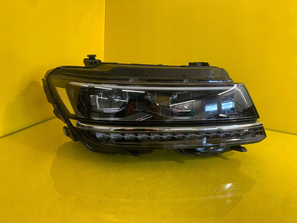 Frontscheinwerfer VW Tiguan 5NB941082D LED Rechts Scheinwerfer Headlight