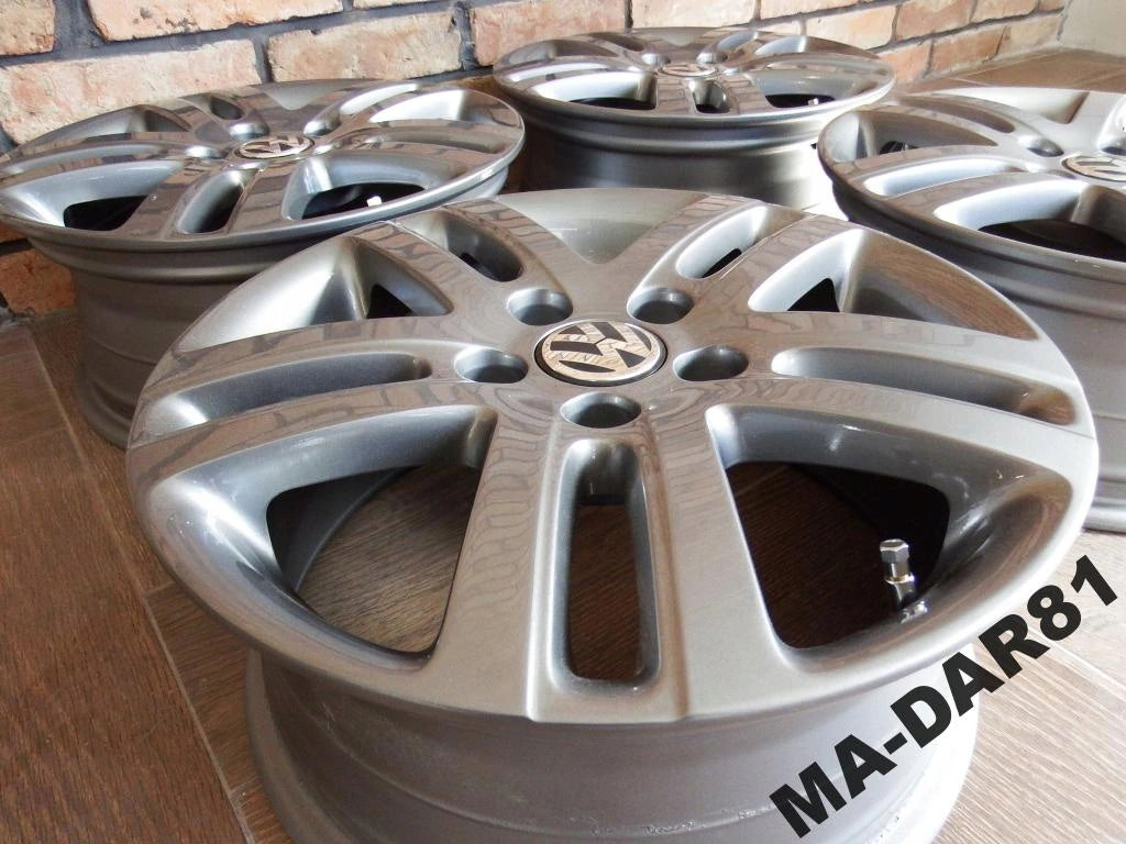 4x Alufelge 16 Zoll 6.5" 5x112 50ET Glanz Silber VW Golf VII Touran Rim Wheel FEL9576845537ip