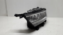 Laden Sie das Bild in den Galerie-Viewer, Frontscheinwerfer VW T-Roc T Roc 2GA941005B LED Links Scheinwerfer Headlight