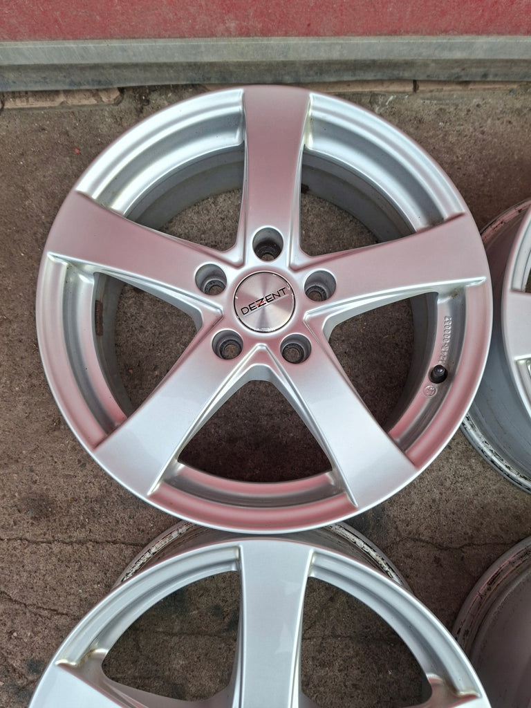 4x Alufelge 16 Zoll 6.5" 5x112 42ET Glanz Silber TREZ8SA42 Audi I Rim Wheel FEL4771648740bh