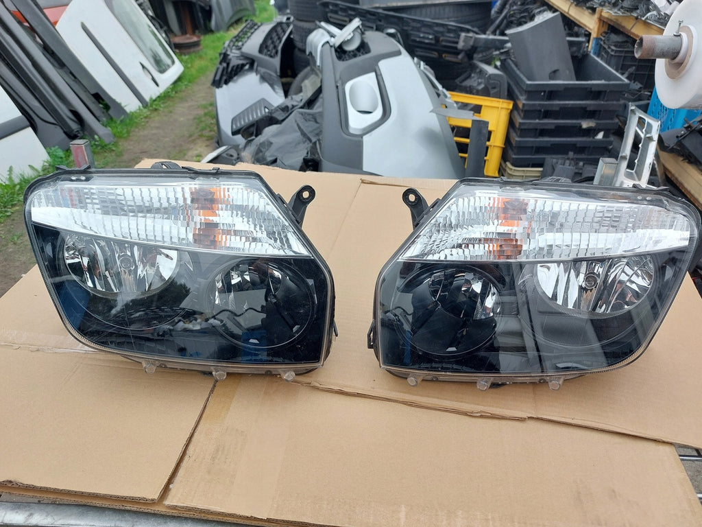 Frontscheinwerfer Dacia Duster Ein Stück (Rechts oder Links) Headlight